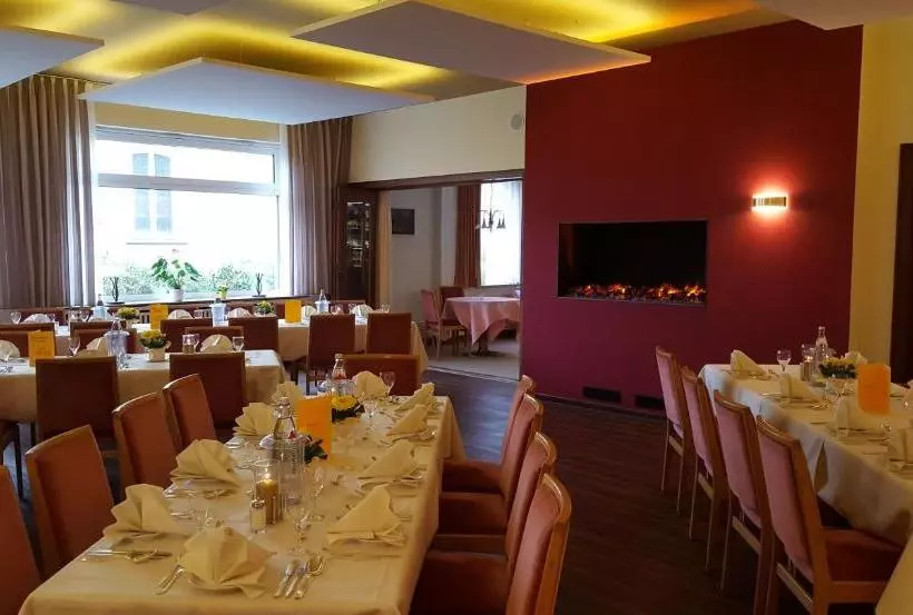 Отель Hessischer Hof