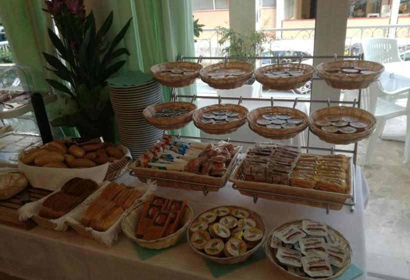 בית מלון כפרי Hollywood