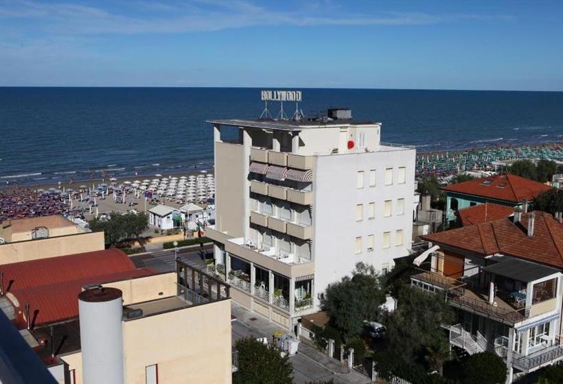 בית מלון כפרי Hollywood