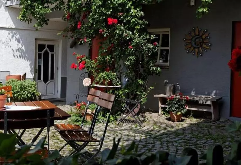 Отель Landgut Stetter