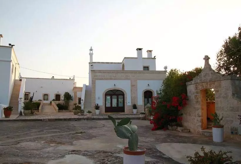 هتل Masseria San Martino