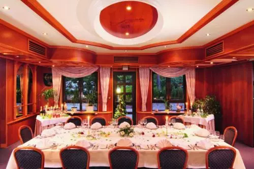 Hotel Restaurant Roter Hahn