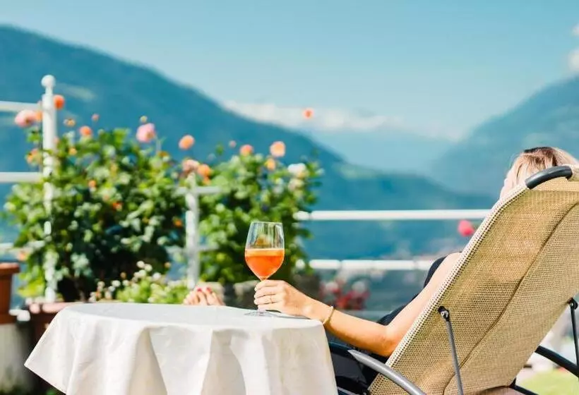 Oliven & Genusshotel Hirzer