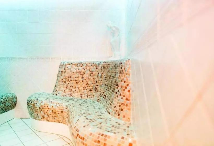 Oliven & Genusshotel Hirzer