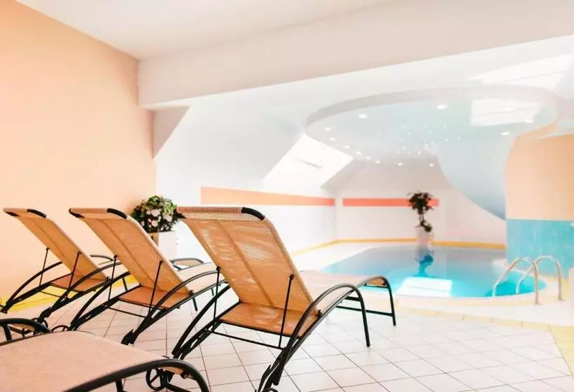 Oliven & Genusshotel Hirzer