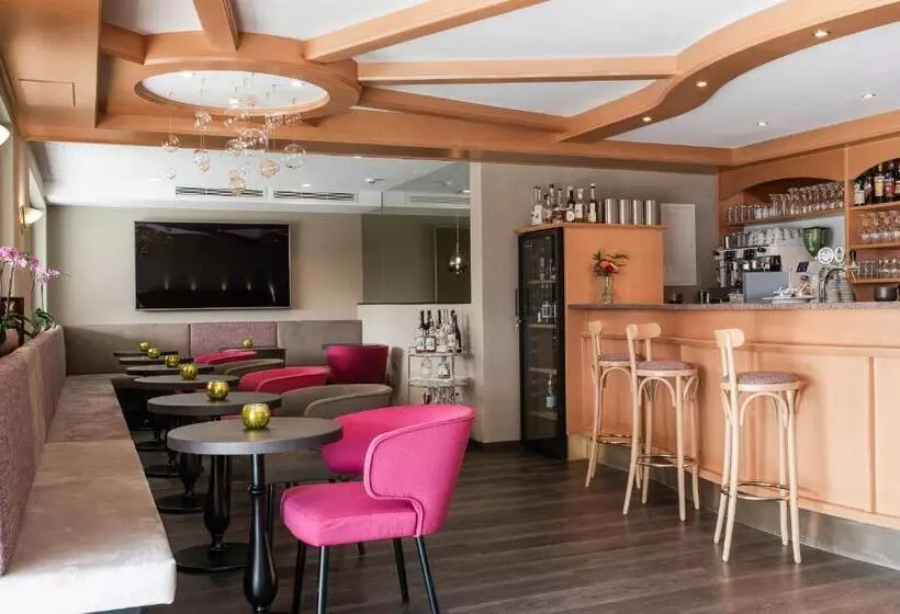 Oliven & Genusshotel Hirzer