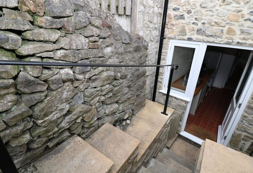 Gritstone Cottage