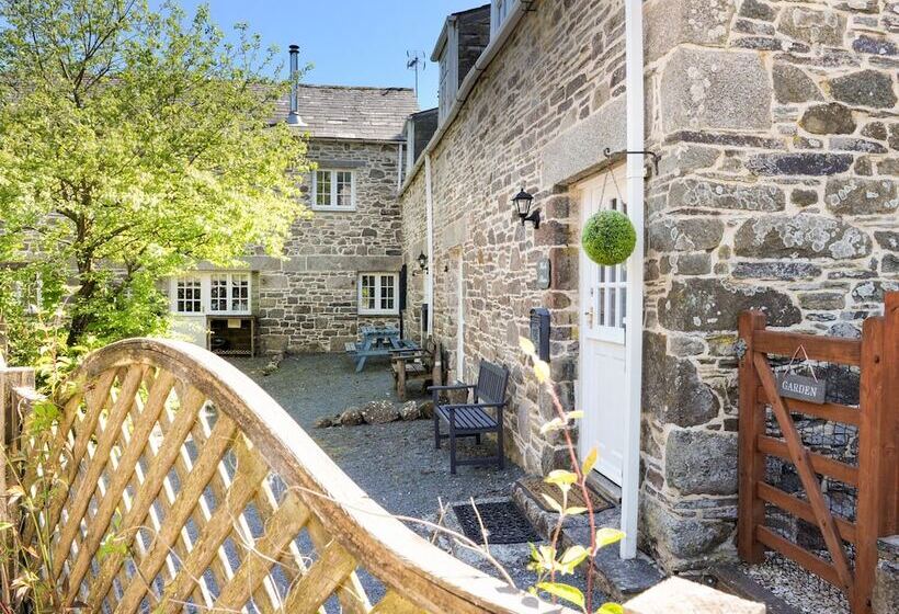 Hele Stone Cottage