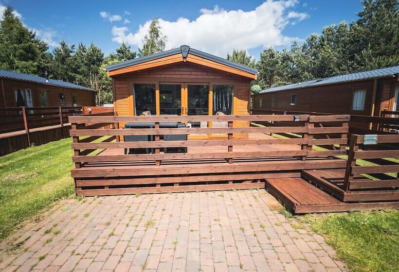 Отель Hazel Oaks