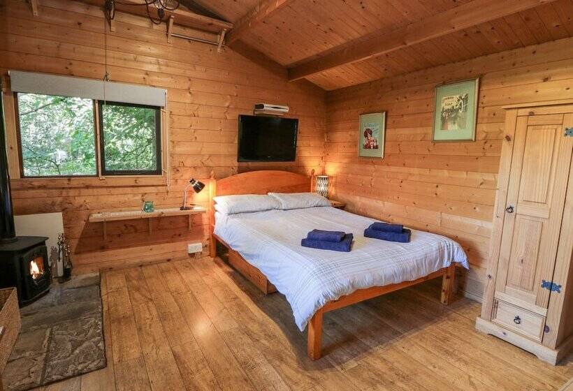 The Log Cabin