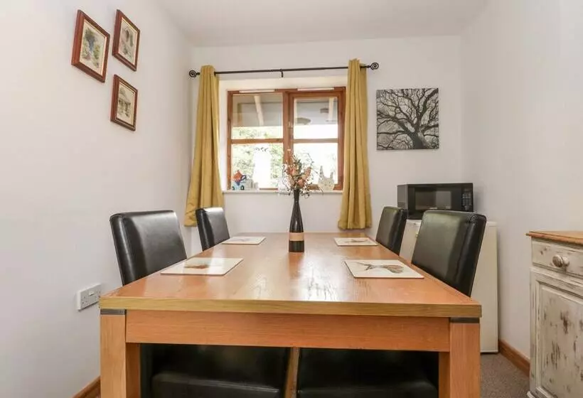 The Old Goat Barn At Trout Cottage