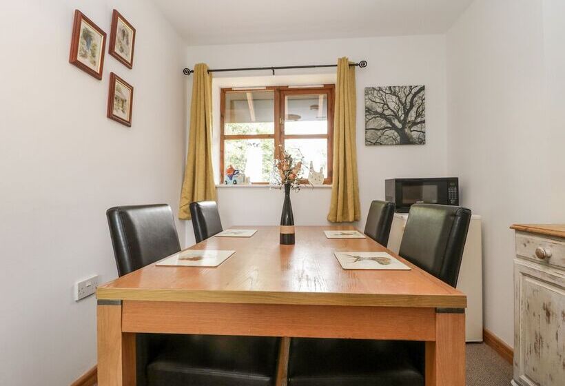 The Old Goat Barn At Trout Cottage