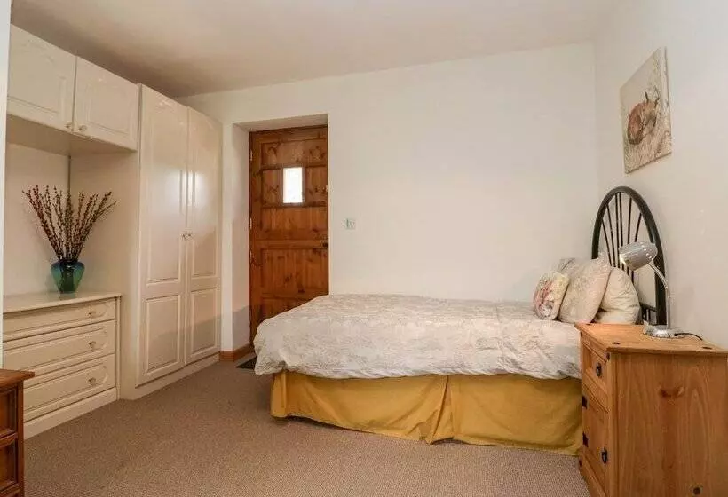 The Old Goat Barn At Trout Cottage