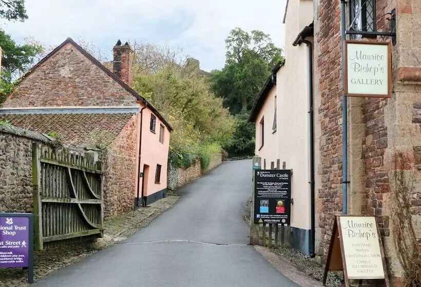 3 Old Police Station