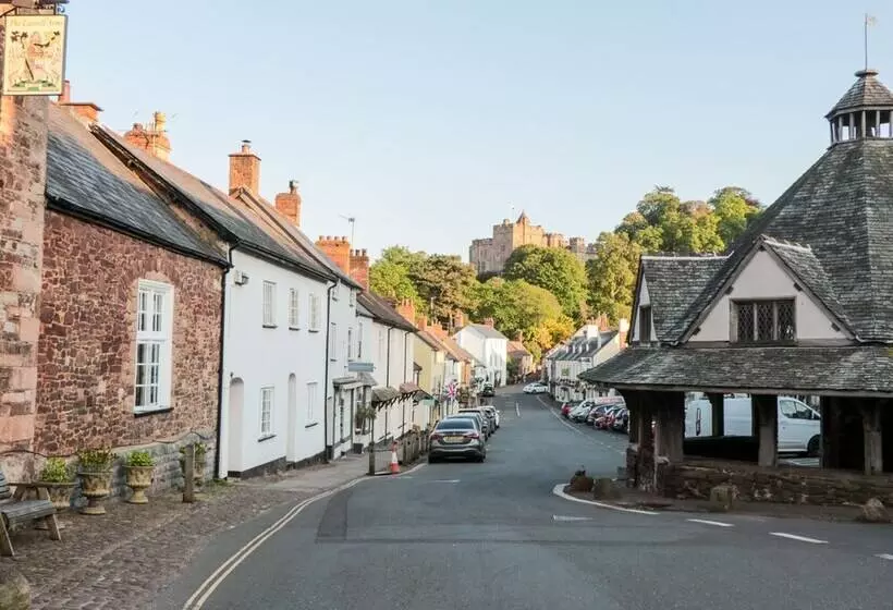 3 Old Police Station