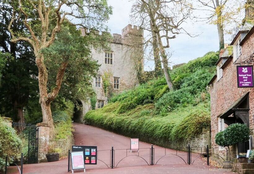 3 Old Police Station