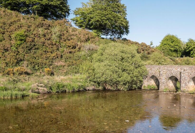 3 Old Police Station