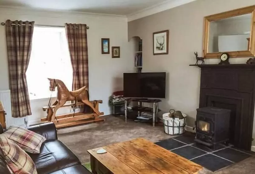 Dermot Cottage