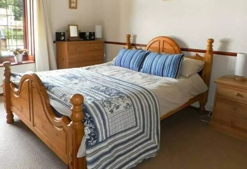 Lion Cottage