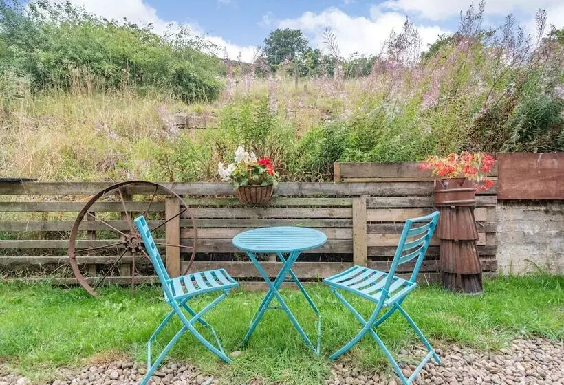 Peacock Cottage
