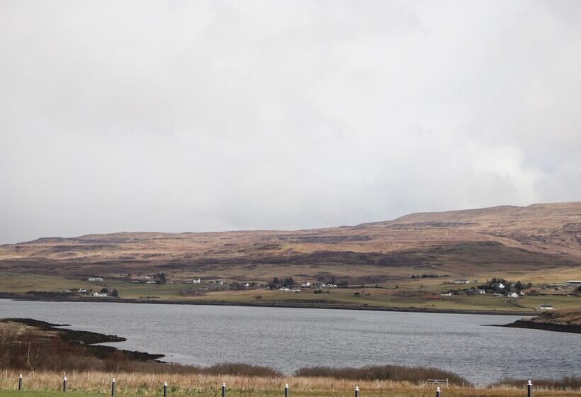 Sealladh An Locha Cottage