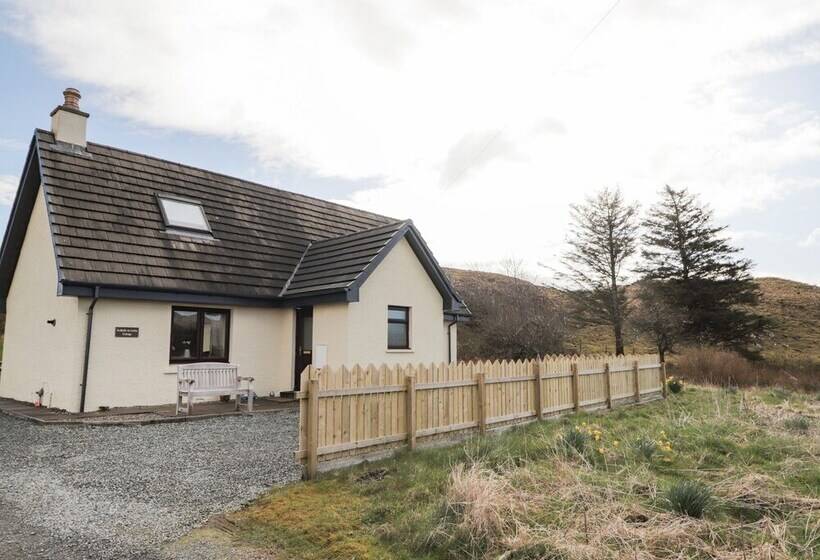 Sealladh An Locha Cottage