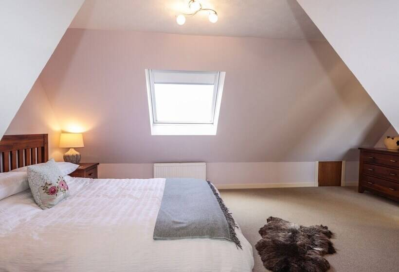 Sealladh An Locha Cottage