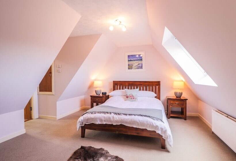 Sealladh An Locha Cottage