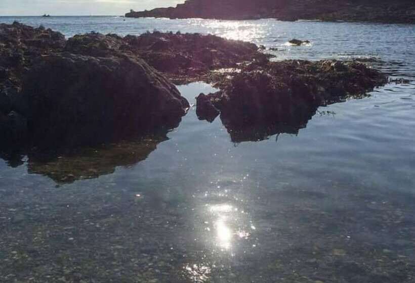 Ty R Enfys Bach Upper