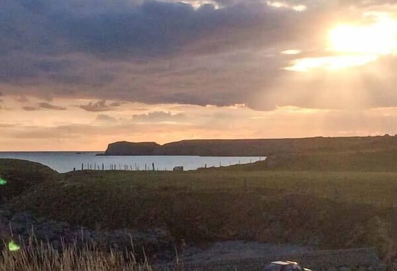 Ty R Enfys Bach Upper