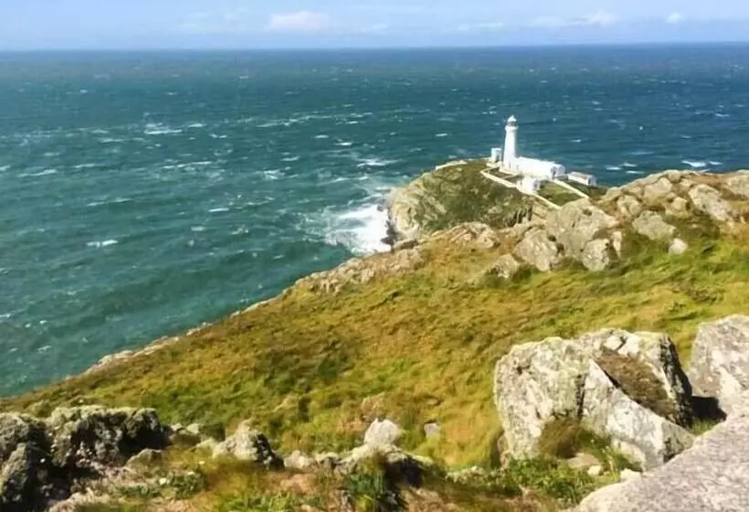 Ty R Enfys Bach   Upper