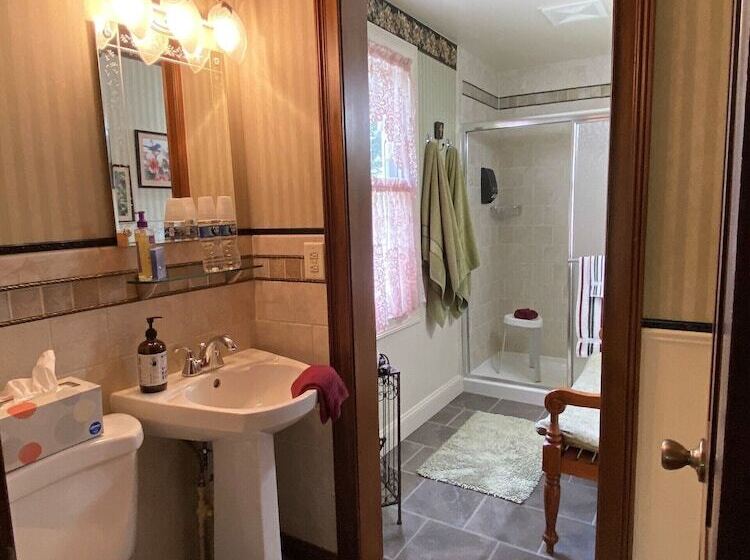 Black River Inn Bed And Breakfast