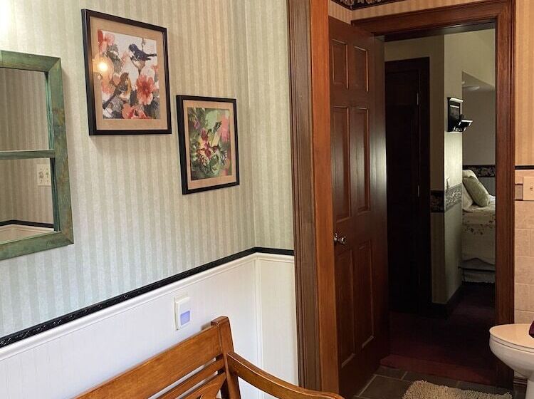 Black River Inn Bed And Breakfast