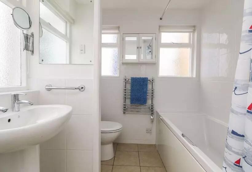 Calac Cottage