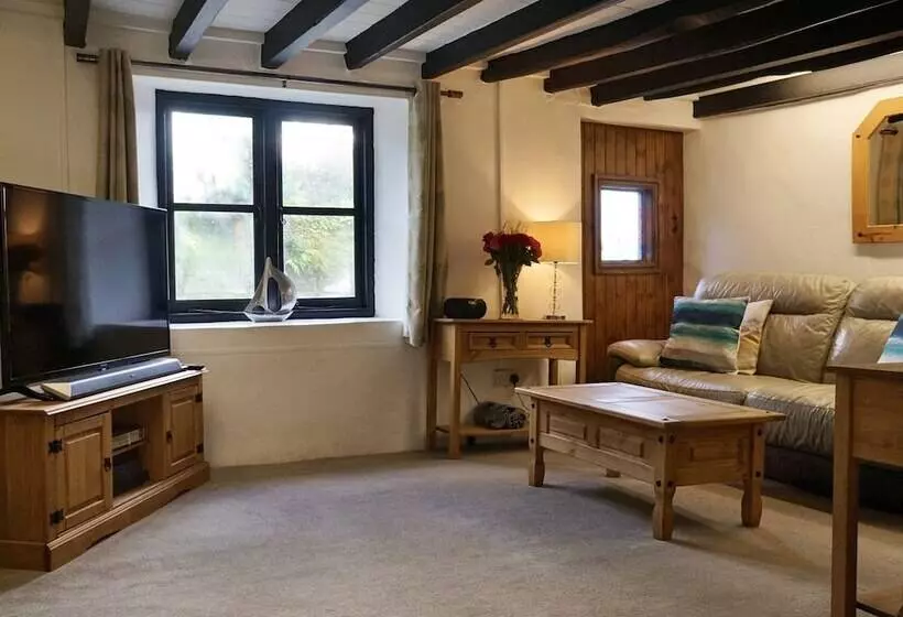 Easterly Cottage