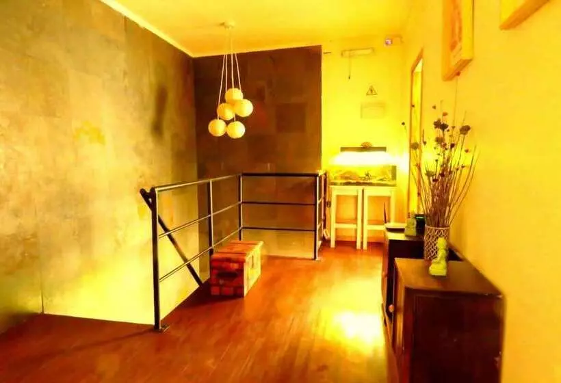Hostal Costamía