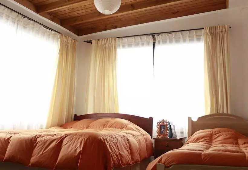 Hostal Costamía