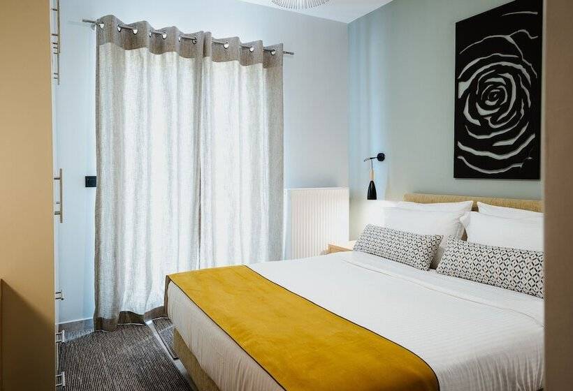 هتل Andrew S Luxury Residence