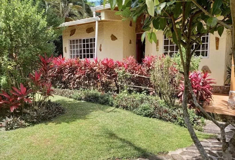 Hotelli Cabaña Villa Victoria