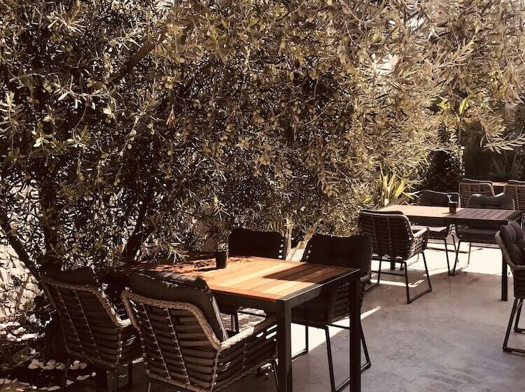 فندق Fermaki Rooms   Adults Only