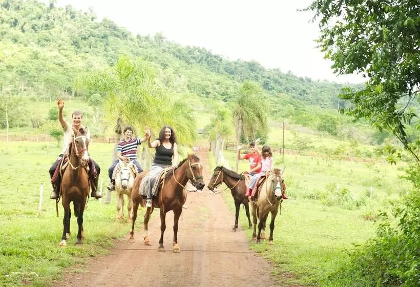 Hotelli La Mision Macona