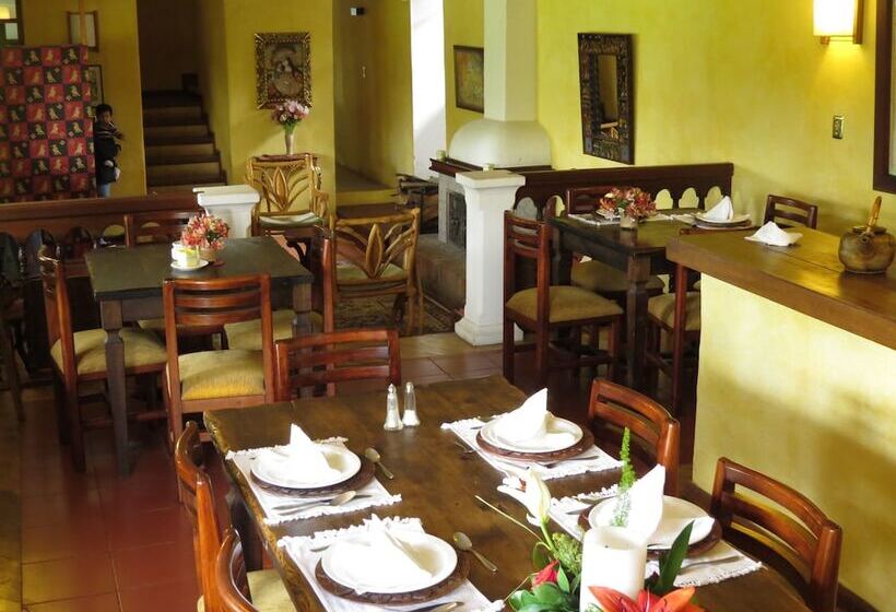 Hotel Las Palmeras Inn