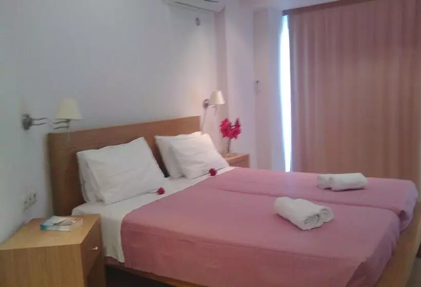 Hotelli Maria Apartments