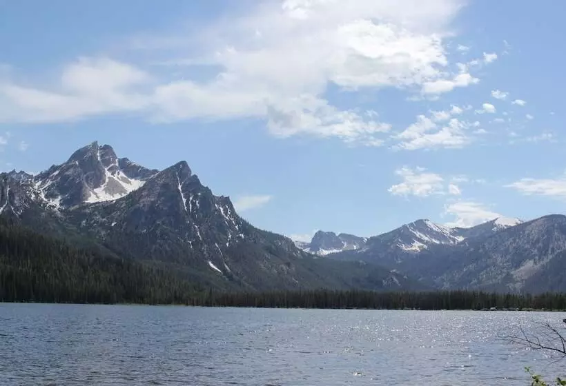 ホテル Sawtooth Lodge