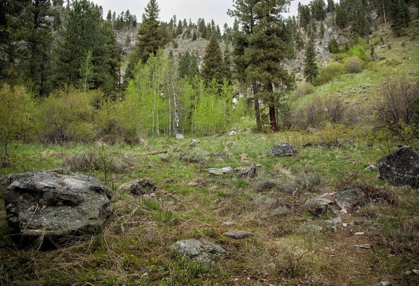 Отель Sawtooth Lodge