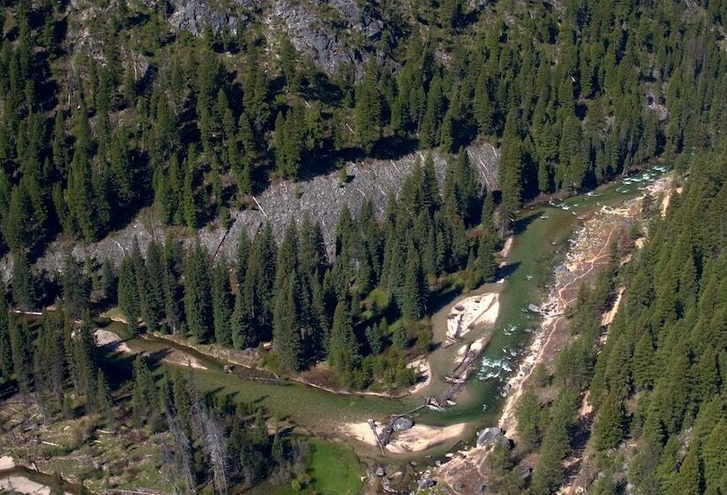 Отель Sawtooth Lodge