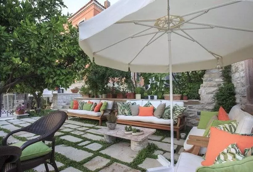 Narimor Urla Butik Otel