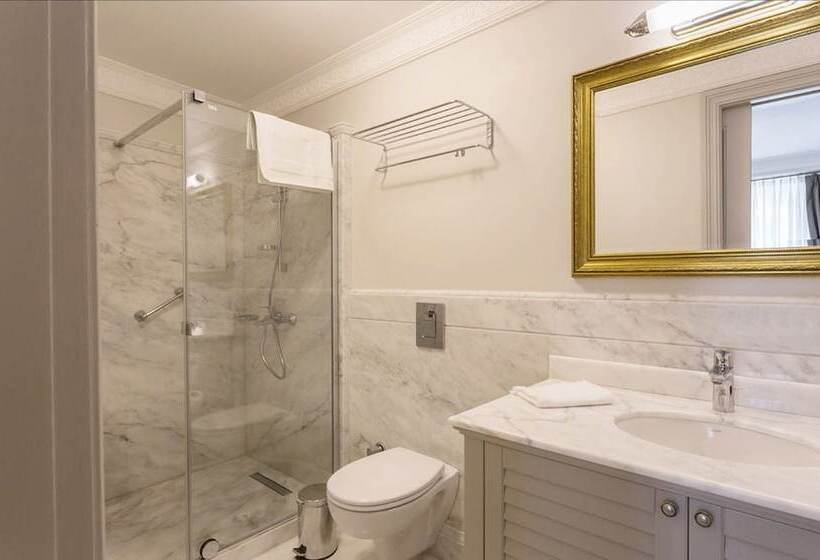 Narimor Urla Butik Otel