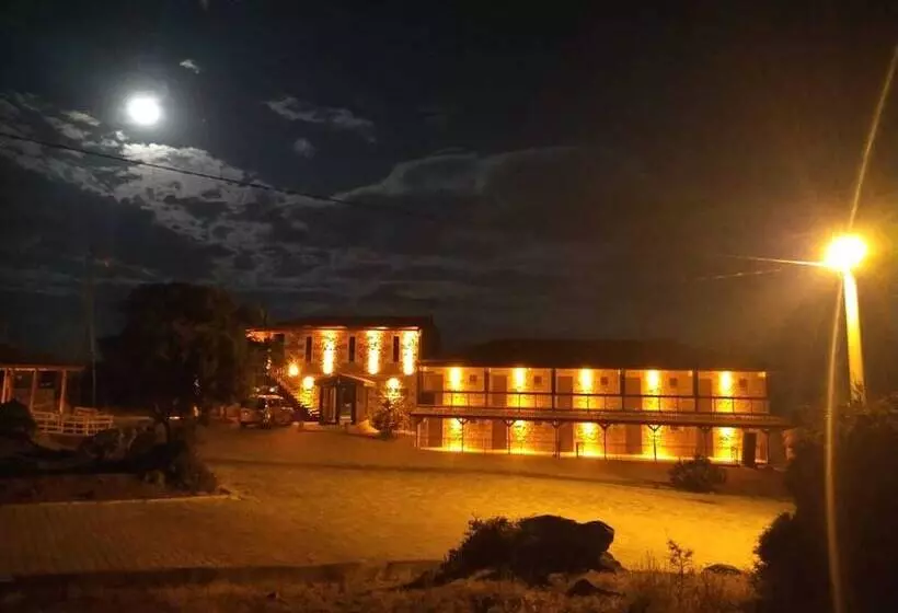Nomad Inn