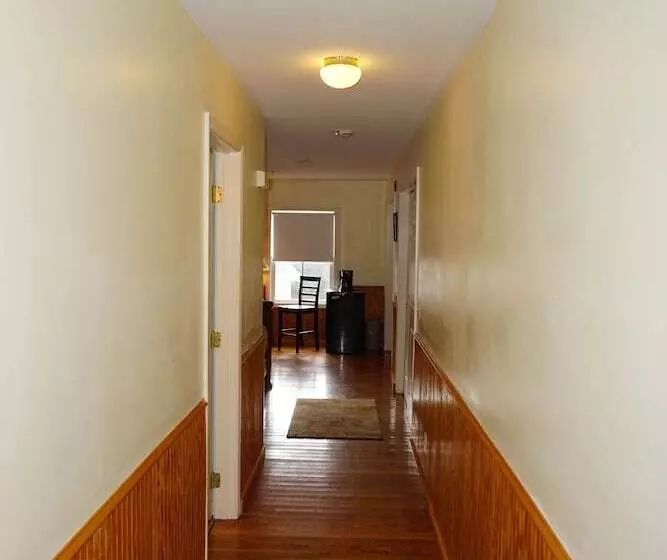 Majatalo The Hendrickson House